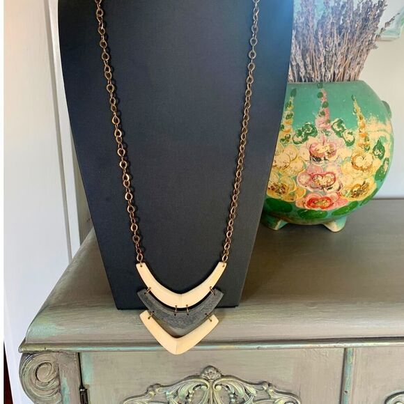 Vintage 3-pc Horn Boomerang Necklace, in Brass tone, Unmarked - Picture 2 of 3